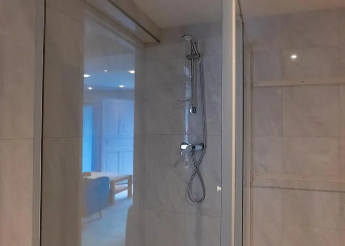 Proche Sanctuaires - Confort Premium - Parking Facile لورد